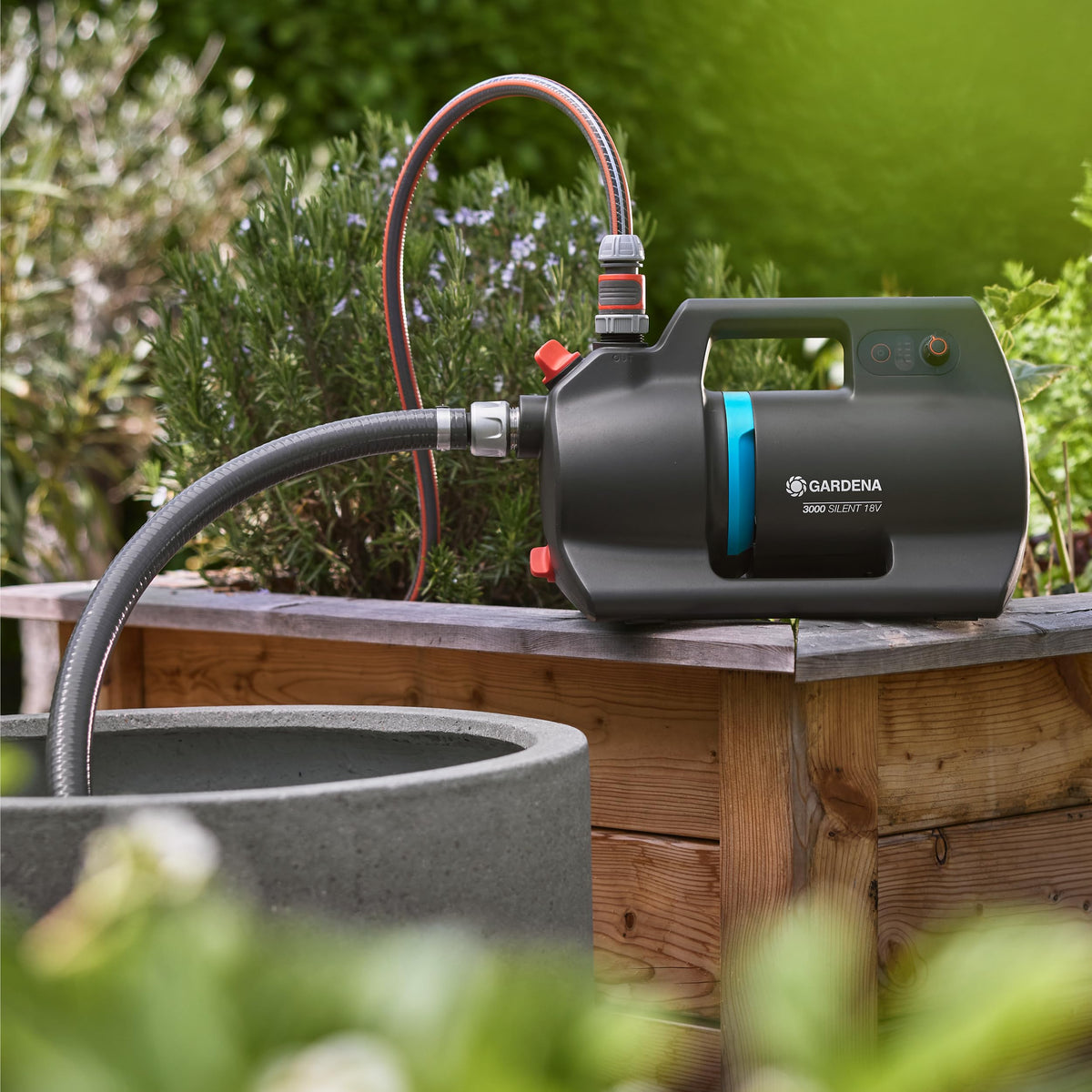 Akku-Gartenpumpe 3000 Silent 18V P4A 3000 l/h 14610-20 mit Akku und Ladegerät für Gartenbewässerung