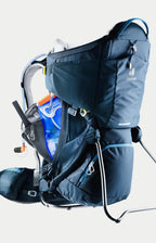 Kindertrage Kid Comfort mit verstellbarer Rückenlänge und Kindersitz Sonnendach VariFlex Hüftflossen bis 22 kg Blau