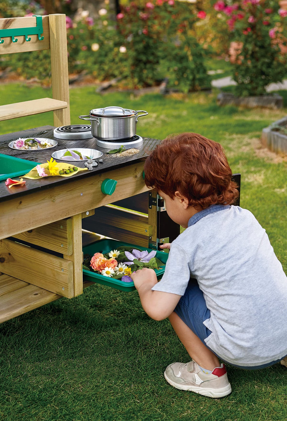 Outdoor Spielküche E3193 aus Kiefernholz für Kinder ab 3 Jahren mit Herd Backofen Spüle Wassertank und Küchenzubehör