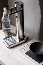 Wassersprudler Carbonator 3 Edelstahl 800 ml manuell 2 BPA-freie PET-Flaschen Auffangschale