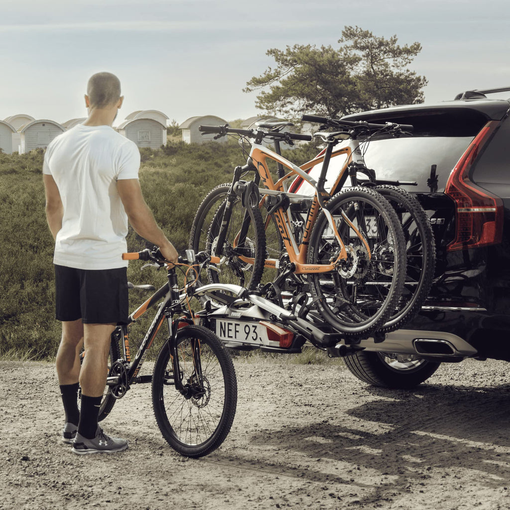 Fahrradträger für Anhängerkupplung VeloCompact 2 Bikes 13-polig faltbar 46 kg Ladekapazität Black Aluminum