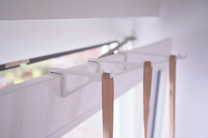 Fensterhaken, Türhaken zum Aufhängen von Dekoration und Pflanzen – Montage ohne Bohren oder Kleben