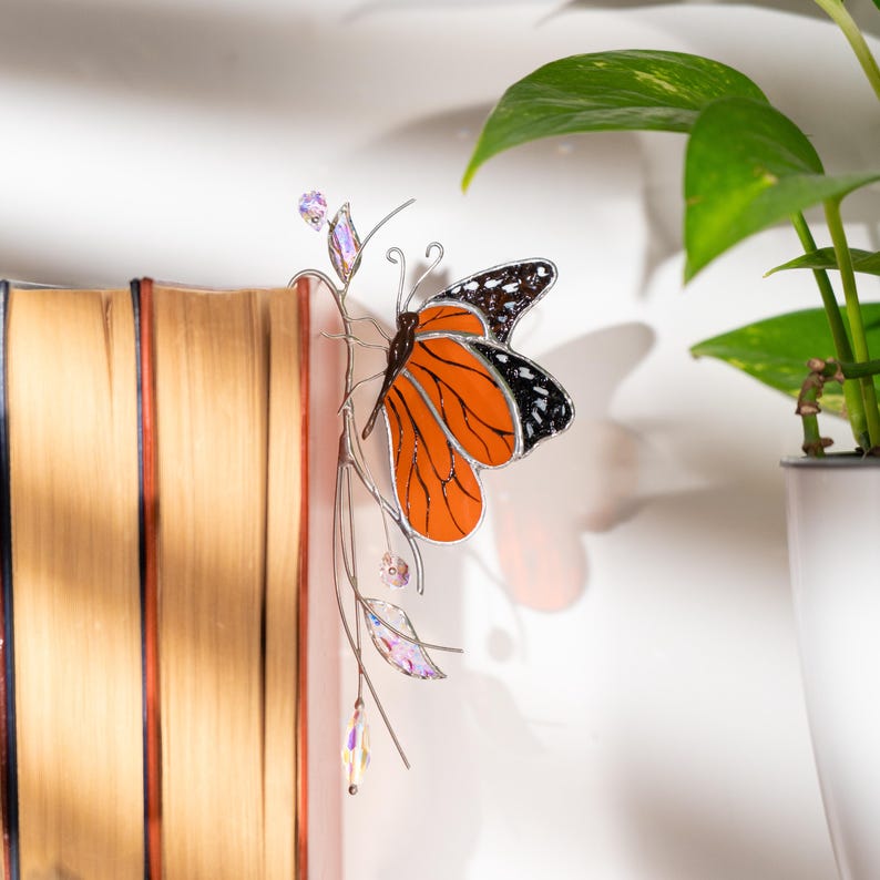 Monarch Kristall Sonnenfänger Pflanzenstecker - Buntglas Schmetterling