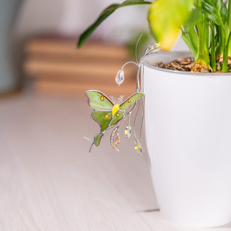 Handgefertigte Luna Motte Glas Pflanzenstecker Kristall Sonnenfänger Gartenschmuck 4x6 Zoll
