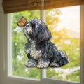 Acryl-Sonnenfänger mit schwarzem Shih Tzu und Schmetterling – Fensterdekoration
