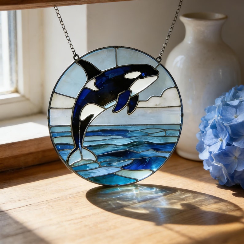 Runder Orca Sonnenfänger aus Glas – Fensterschmuck, Ozean Deko, Küsten & Nautische Dekoration