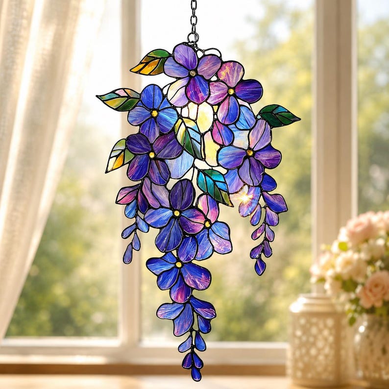 Lila Glyzinien Sonnenfänger, 2D Acryl Blume Fenster hängen Dekor, Glasmalerei Stil, 15 cm