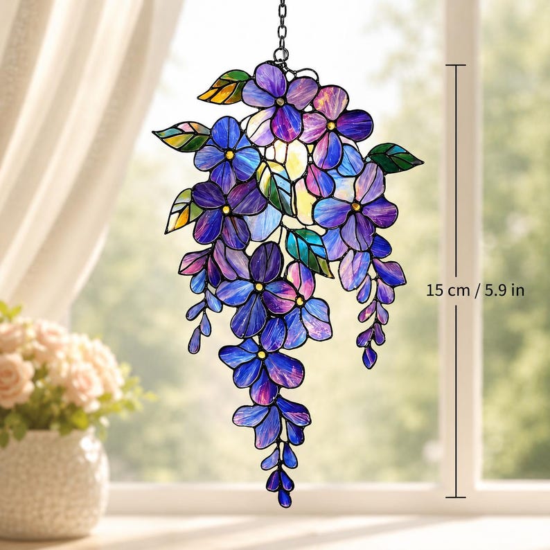 Lila Glyzinien Sonnenfänger, 2D Acryl Blume Fenster hängen Dekor, Glasmalerei Stil, 15 cm