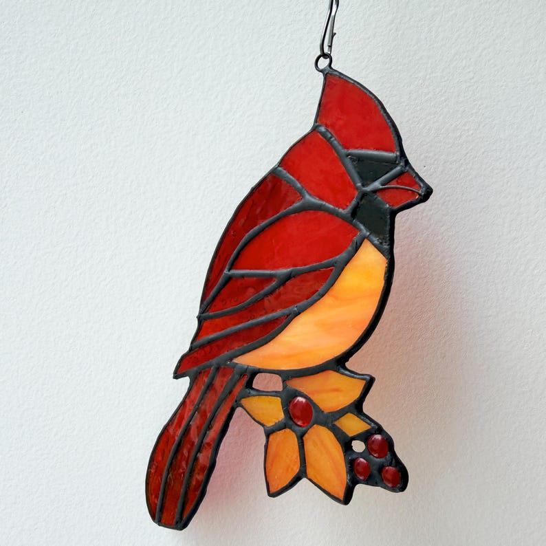 Roter Kardinal Buntglas Sonnenfänger, leuchtender roter Vogel Fensterhänger für Bauernhausdekoration, rot orange